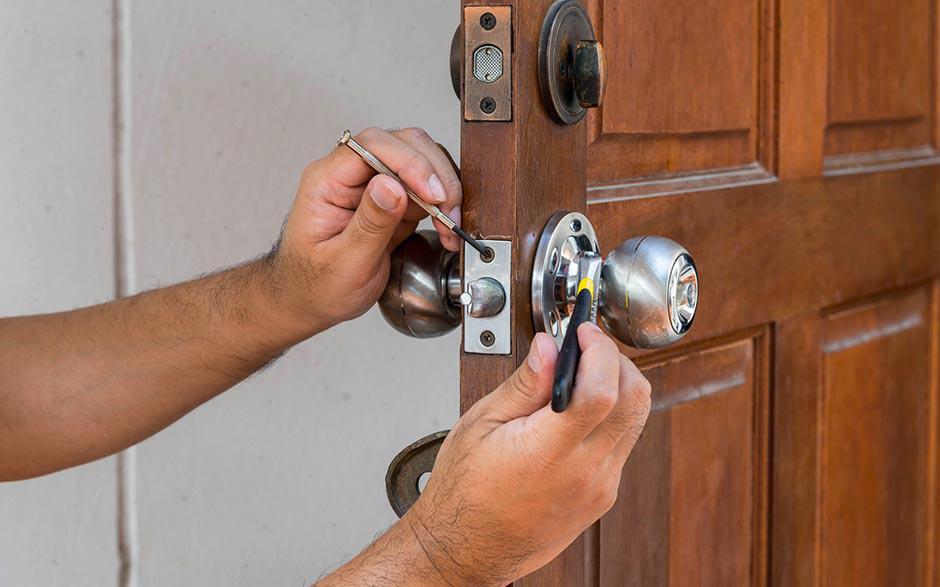 service serrurier prix changement serrure Colombes